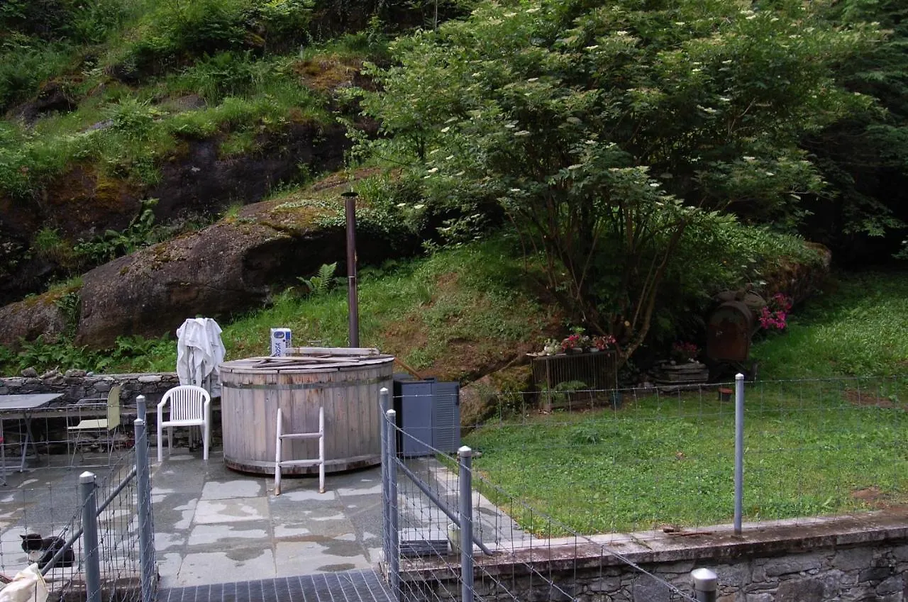 Bed & Breakfast B&B Al Mulino Piuro Italy
